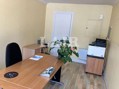 Bureaux et commerces 5 pièces