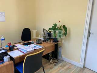 Bureaux et commerces 5 pièces