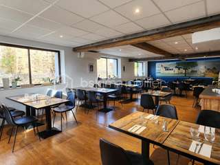 Bureaux et commerces 12 pièces