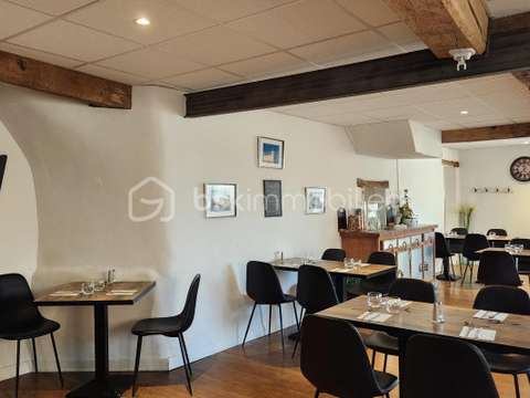 Bureaux et commerces 12 pièces