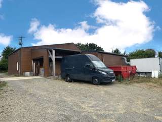 Bureaux et commerces 5 pièces