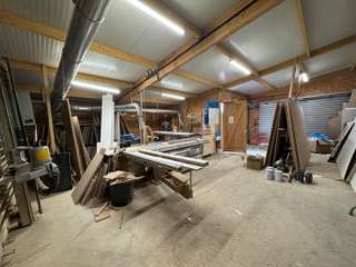 Bureaux et commerces 5 pièces