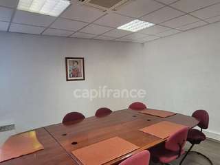 Bureaux et commerces 7 pièces