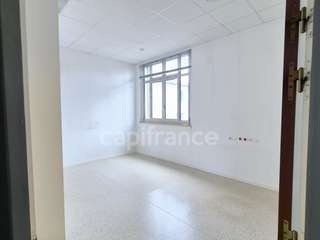 Bureaux et commerces 11 pièces