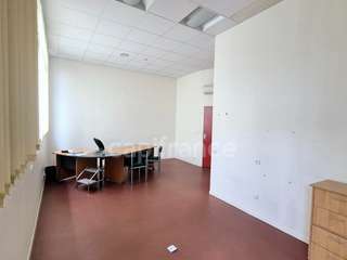 Bureaux et commerces 11 pièces