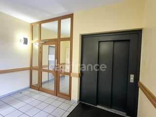 Bureaux et commerces 11 pièces
