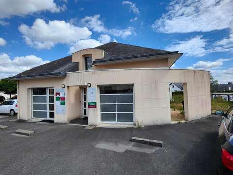 Bureaux et commerces Theix 56