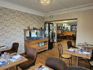 Bureaux et commerces 12 pièces