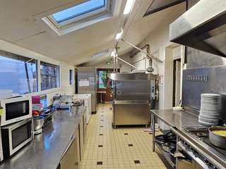 Bureaux et commerces 12 pièces