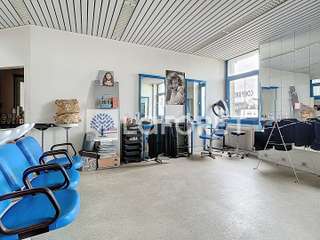 Bureaux et commerces 1 pièce