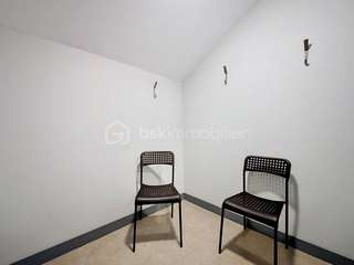 Bureaux et commerces 4 pièces