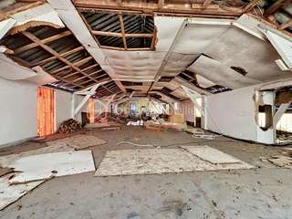 Bureaux et commerces 4 pièces