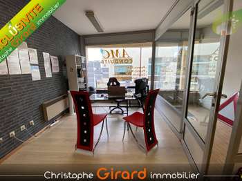 Bureaux et commerces 4 pièces Tinténiac 35