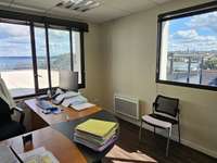Bureaux et commerces 12 pièces