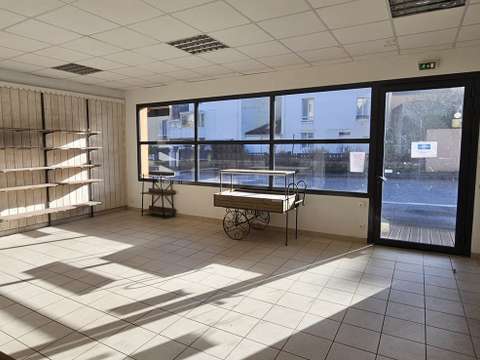 Bureaux et commerces 2 pièces