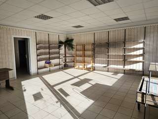 Bureaux et commerces 2 pièces