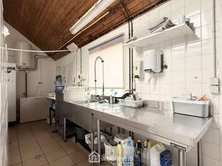 Bureaux et commerces 5 pièces
