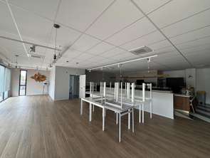 Vente Bureaux et commerces 235 m&sup2;Trélazé