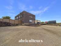 Bureaux et commerces 12 pièces