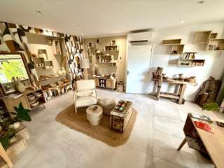 Bureaux et commerces 6 pièces