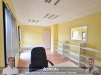 Bureaux et commerces 21 pièces