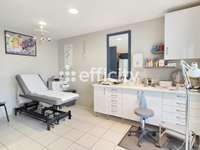 Bureaux et commerces 7 pièces