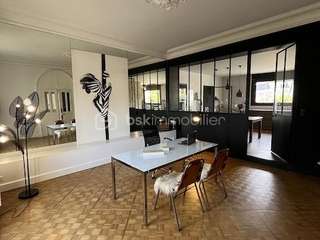 Bureaux et commerces 9 pièces