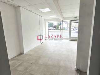 Bureaux et commerces 4 pièces