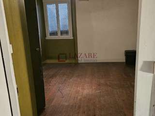 Bureaux et commerces 4 pièces