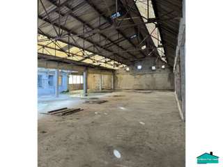 Bureaux et commerces 14 pièces