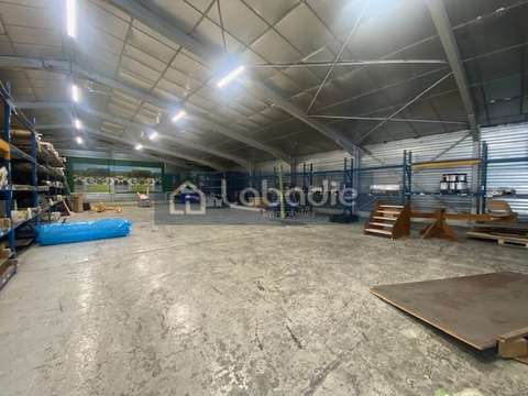 Bureaux et commerces 1 pièce Villedieu-les-Poêles-Rouffigny 50