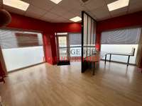 Bureaux et commerces 7 pièces