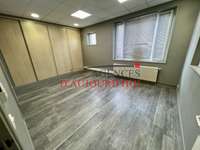 Bureaux et commerces 7 pièces