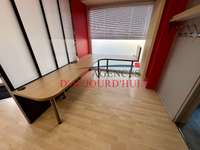Bureaux et commerces 7 pièces