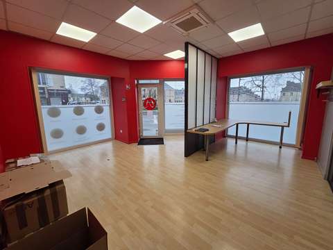 Bureaux et commerces Villers-Bocage 14