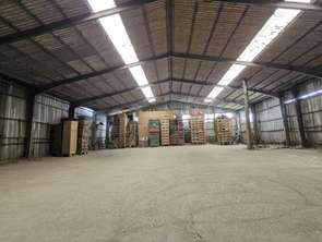 Vente Bureaux et commerces 1765 m&sup2;Villevoques