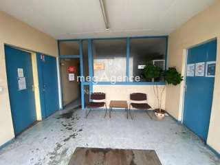 Bureaux et commerces 8 pièces