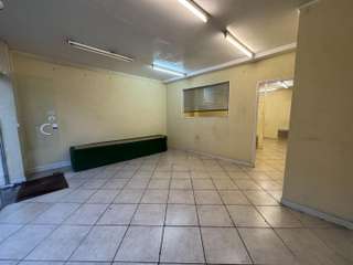 Bureaux et commerces 4 pièces