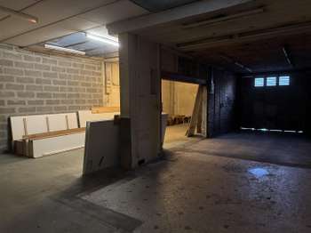 Bureaux et commerces 4 pièces