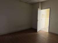 Bureaux et commerces 4 pièces
