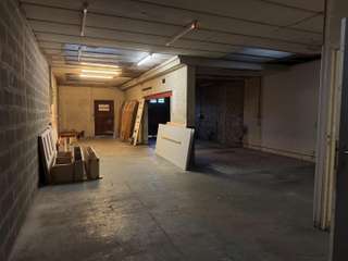 Bureaux et commerces 4 pièces