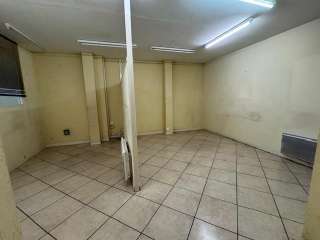 Bureaux et commerces 4 pièces