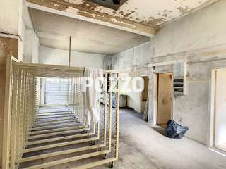 Bureaux et commerces 2 pièces