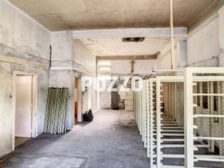 Bureaux et commerces 2 pièces