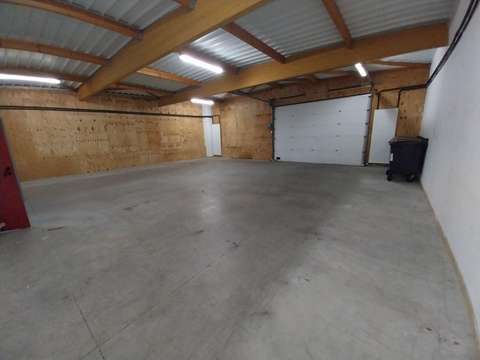 Bureaux et commerces 2 pièces