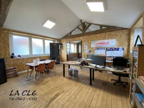 Bureaux et commerces 4 pièces