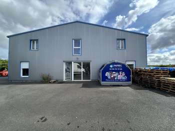 Vente Bureaux et commerces 550 m&sup2;Yffiniac