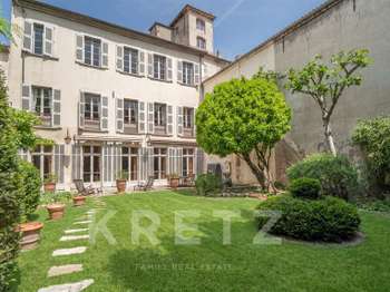 Maison 16 pièces 478 m² · à Avignon · 478 m² · 1 575 000 €