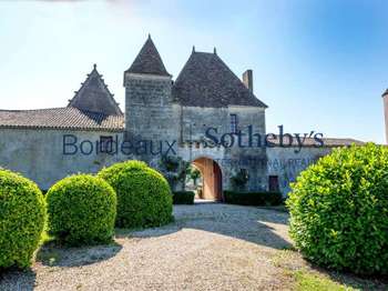Maison 21 pièces 800 m² · à Bordeaux · 800 m² · 4 650 000 €