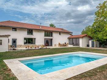 Maison 7 pièces 232 m² · à Bourg-en-Bresse · 232 m² · 849 000 €